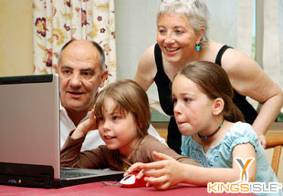 grandparents-gaming